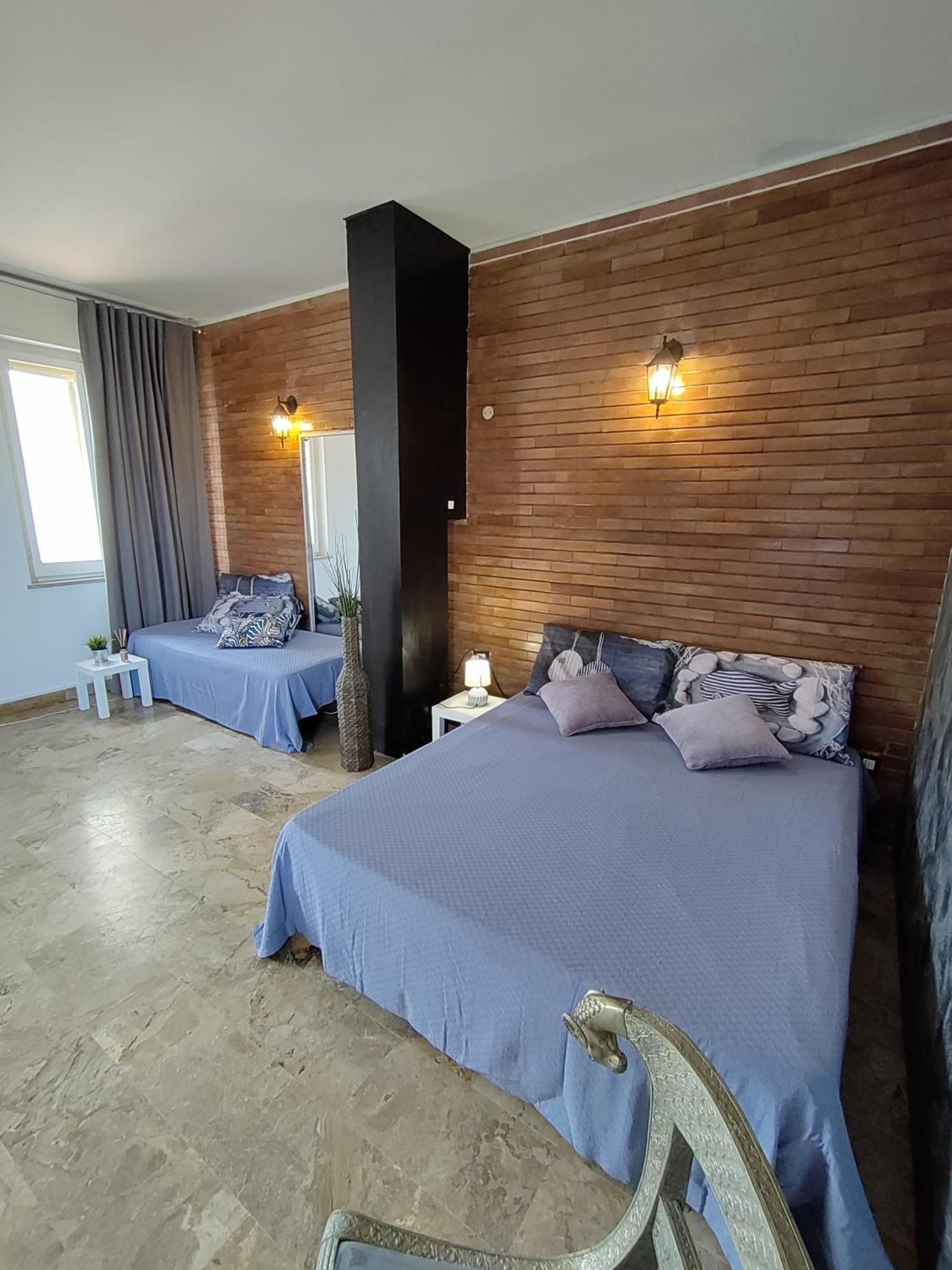 La Dimora Degli Artisti Bed & Breakfast Пескара Стая снимка